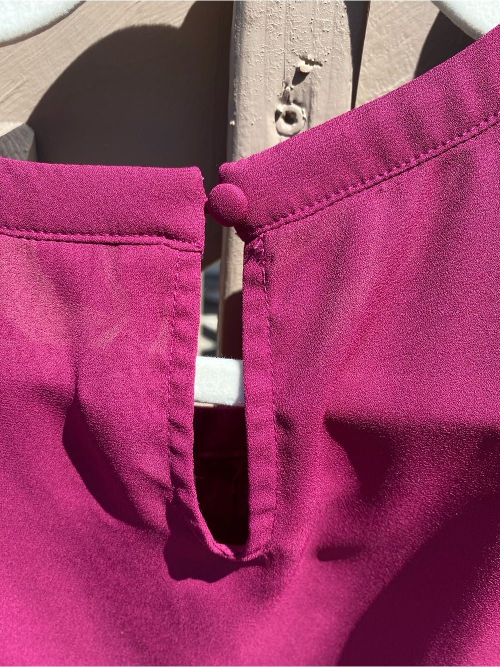 ELLE XXL Magenta Ruffle Sleeve Pleated Blouse Keyhole Back Career Top - Picture 5 of 11